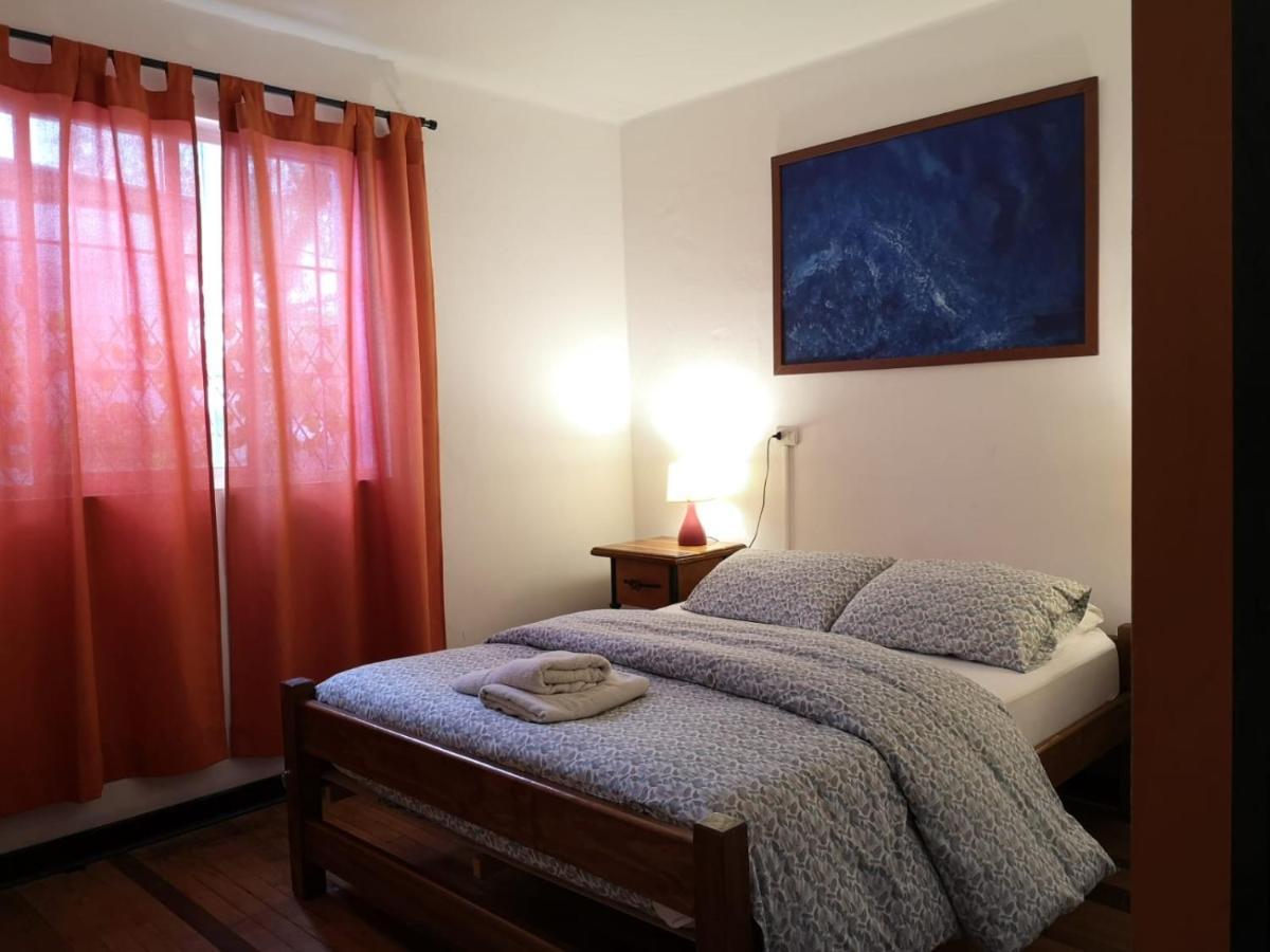 Hostal Vitalia Сантьяго Екстер'єр фото